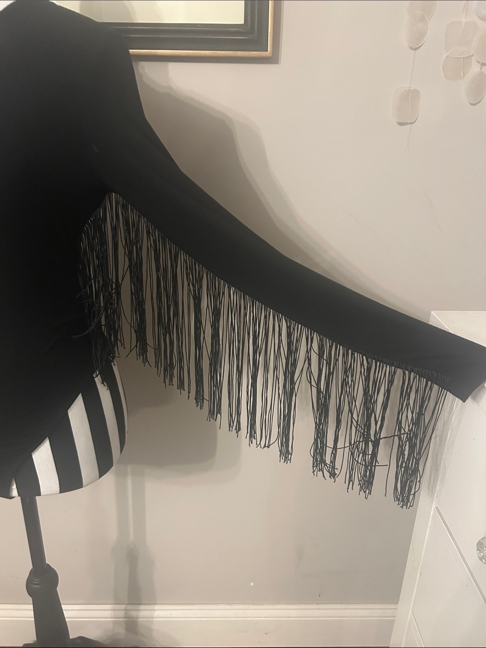 Woman’s black One shoulder fringe bodysuit small - Picture 4 of 9